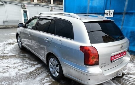 Toyota Avensis III рестайлинг, 2004 год, 799 000 рублей, 10 фотография