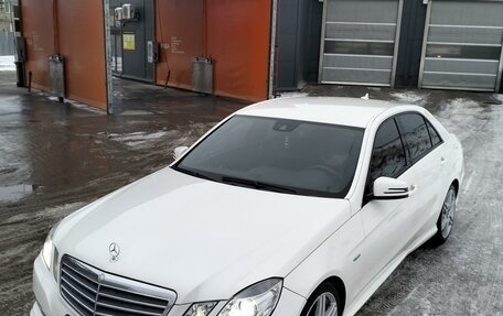 Mercedes-Benz E-Класс, 2011 год, 1 600 000 рублей, 11 фотография