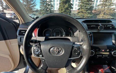 Toyota Camry, 2014 год, 1 880 000 рублей, 17 фотография