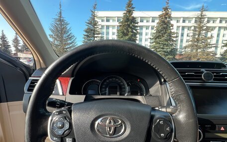 Toyota Camry, 2014 год, 1 880 000 рублей, 18 фотография