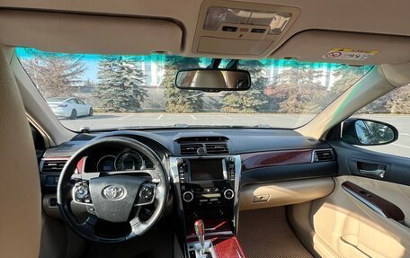 Toyota Camry, 2014 год, 1 880 000 рублей, 36 фотография