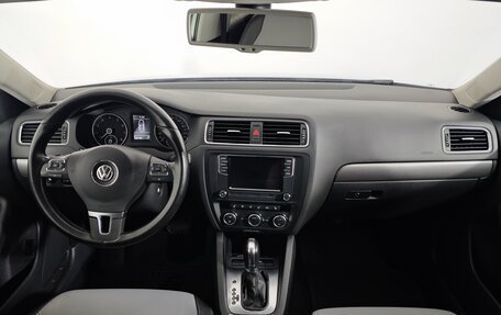 Volkswagen Jetta VI, 2013 год, 1 177 000 рублей, 13 фотография