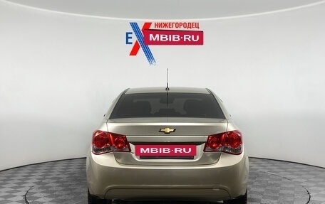 Chevrolet Cruze II, 2010 год, 675 000 рублей, 5 фотография