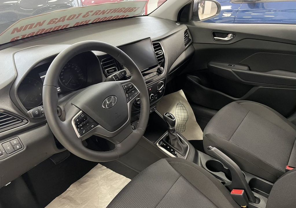 Hyundai Solaris, 2024 год, 2 180 000 рублей, 6 фотография