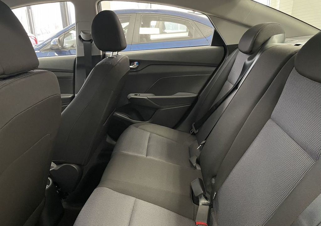 Hyundai Solaris, 2024 год, 2 180 000 рублей, 5 фотография