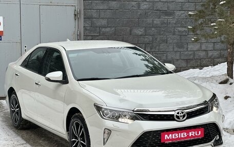 Toyota Camry, 2017 год, 3 050 000 рублей, 3 фотография