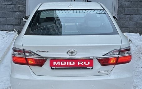 Toyota Camry, 2017 год, 3 050 000 рублей, 13 фотография