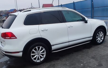 Volkswagen Touareg III, 2014 год, 2 900 000 рублей, 2 фотография