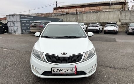 KIA Rio III рестайлинг, 2013 год, 992 000 рублей, 2 фотография