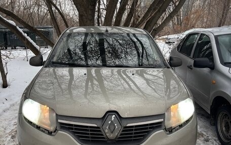 Renault Logan II, 2016 год, 650 000 рублей, 12 фотография