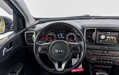 KIA Sportage IV рестайлинг, 2018 год, 2 155 000 рублей, 21 фотография