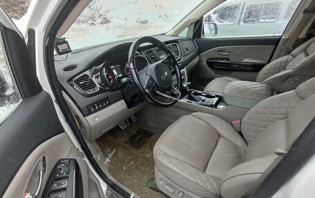 KIA Carnival III, 2019 год, 3 250 000 рублей, 32 фотография