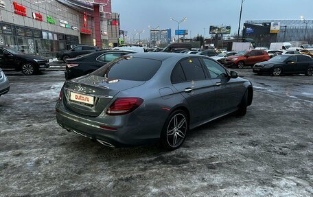 Mercedes-Benz E-Класс, 2016 год, 3 100 000 рублей, 3 фотография