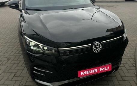 Volkswagen Tiguan, 2024 год, 5 750 000 рублей, 36 фотография