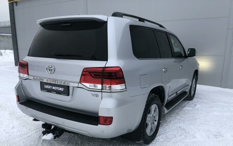 Toyota Land Cruiser 200, 2016 год, 5 997 000 рублей, 7 фотография