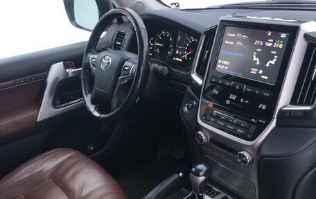 Toyota Land Cruiser 200, 2016 год, 5 997 000 рублей, 13 фотография