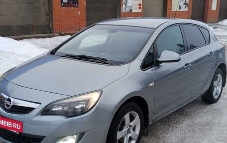 Opel Astra J, 2010 год, 750 000 рублей, 10 фотография