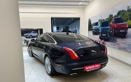 Jaguar XJ IV (X351), 2016 год, 3 500 000 рублей, 13 фотография