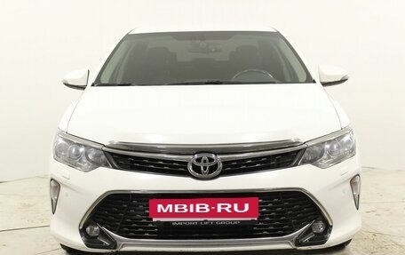 Toyota Camry, 2017 год, 2 450 000 рублей, 8 фотография