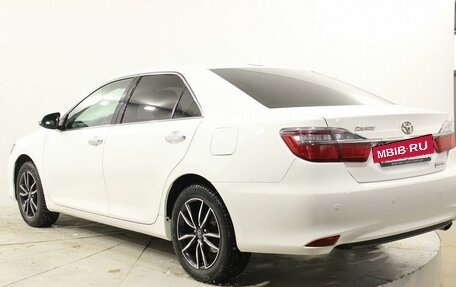 Toyota Camry, 2017 год, 2 450 000 рублей, 3 фотография