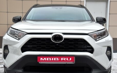 Toyota RAV4, 2020 год, 4 395 000 рублей, 12 фотография