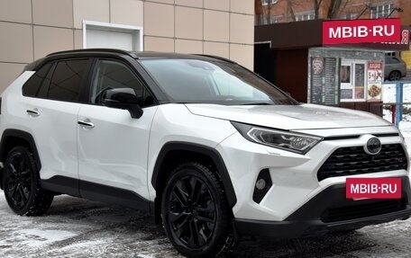 Toyota RAV4, 2020 год, 4 395 000 рублей, 10 фотография