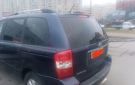 KIA Carnival III, 2009 год, 800 000 рублей, 11 фотография