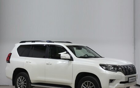 Toyota Land Cruiser Prado 150 рестайлинг 2, 2018 год, 5 280 000 рублей, 3 фотография