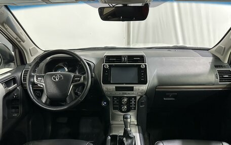 Toyota Land Cruiser Prado 150 рестайлинг 2, 2018 год, 5 280 000 рублей, 15 фотография