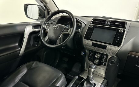 Toyota Land Cruiser Prado 150 рестайлинг 2, 2018 год, 5 280 000 рублей, 14 фотография