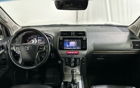 Toyota Land Cruiser Prado 150 рестайлинг 2, 2018 год, 5 280 000 рублей, 19 фотография