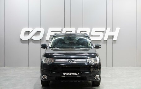 Mitsubishi Outlander III рестайлинг 3, 2013 год, 1 789 000 рублей, 3 фотография