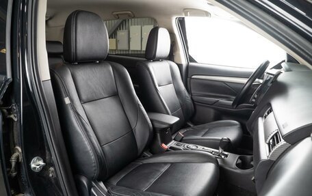 Mitsubishi Outlander III рестайлинг 3, 2013 год, 1 789 000 рублей, 8 фотография