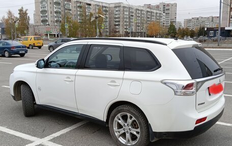 Mitsubishi Outlander III рестайлинг 3, 2012 год, 1 229 000 рублей, 4 фотография