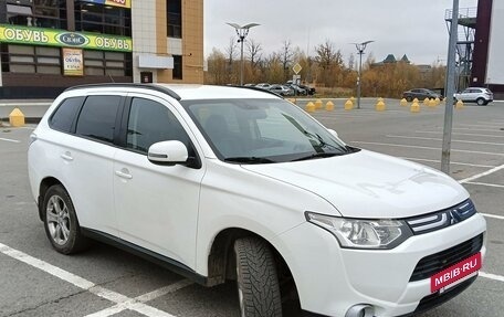 Mitsubishi Outlander III рестайлинг 3, 2012 год, 1 229 000 рублей, 3 фотография