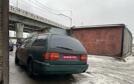 Volkswagen Passat B4, 1993 год, 135 000 рублей, 1 фотография