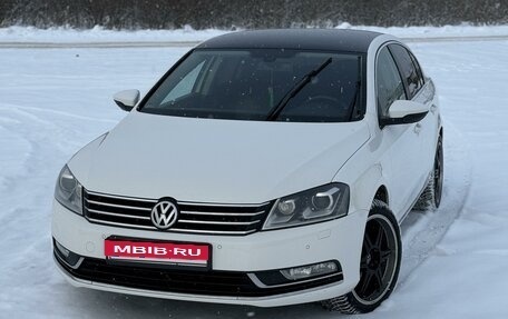 Volkswagen Passat B7, 2011 год, 1 290 000 рублей, 2 фотография