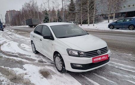 Volkswagen Polo VI (EU Market), 2019 год, 1 100 000 рублей, 2 фотография