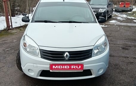 Renault Sandero I, 2013 год, 750 000 рублей, 2 фотография