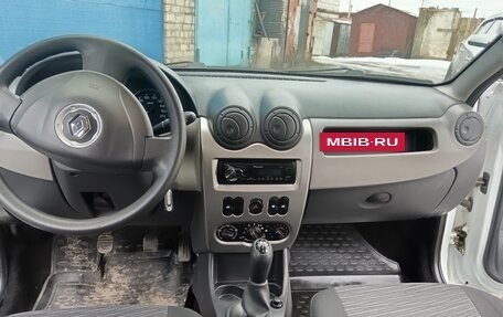 Renault Sandero I, 2013 год, 750 000 рублей, 6 фотография