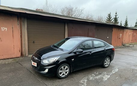 Hyundai Solaris II рестайлинг, 2011 год, 855 000 рублей, 17 фотография