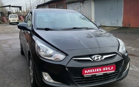 Hyundai Solaris II рестайлинг, 2011 год, 855 000 рублей, 10 фотография