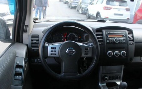 Nissan Navara (Frontier), 2010 год, 1 250 000 рублей, 9 фотография