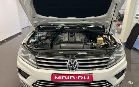 Volkswagen Touareg III, 2016 год, 3 570 000 рублей, 6 фотография