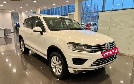 Volkswagen Touareg III, 2016 год, 3 570 000 рублей, 3 фотография