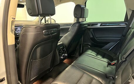 Volkswagen Touareg III, 2016 год, 3 570 000 рублей, 16 фотография