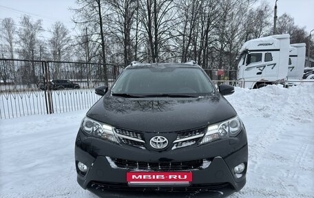 Toyota RAV4, 2014 год, 2 050 000 рублей, 2 фотография