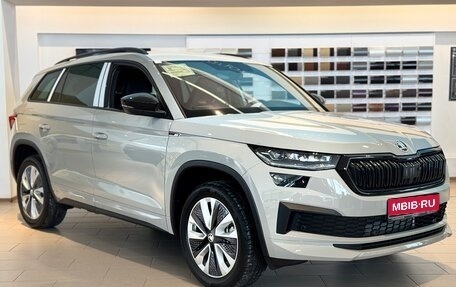 Skoda Kodiaq I, 2024 год, 5 650 000 рублей, 3 фотография