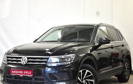 Volkswagen Tiguan II, 2018 год, 2 340 000 рублей, 1 фотография