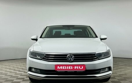 Volkswagen Passat B8 рестайлинг, 2016 год, 1 942 800 рублей, 2 фотография